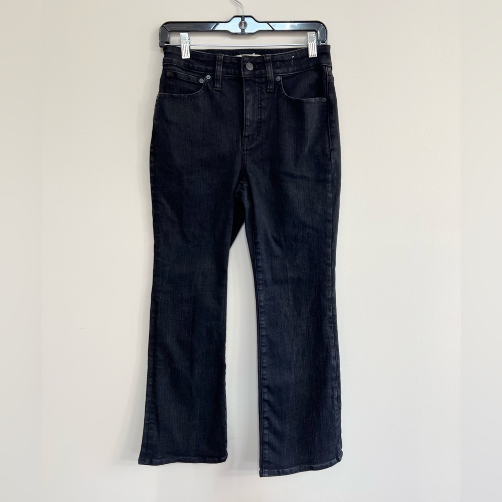 Madewell Curvy Kick Out Crop Jean in Black Rinse Wash, size 27